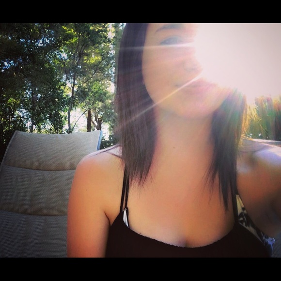 Meet your Posher, Sarah - Picture 1 of 1